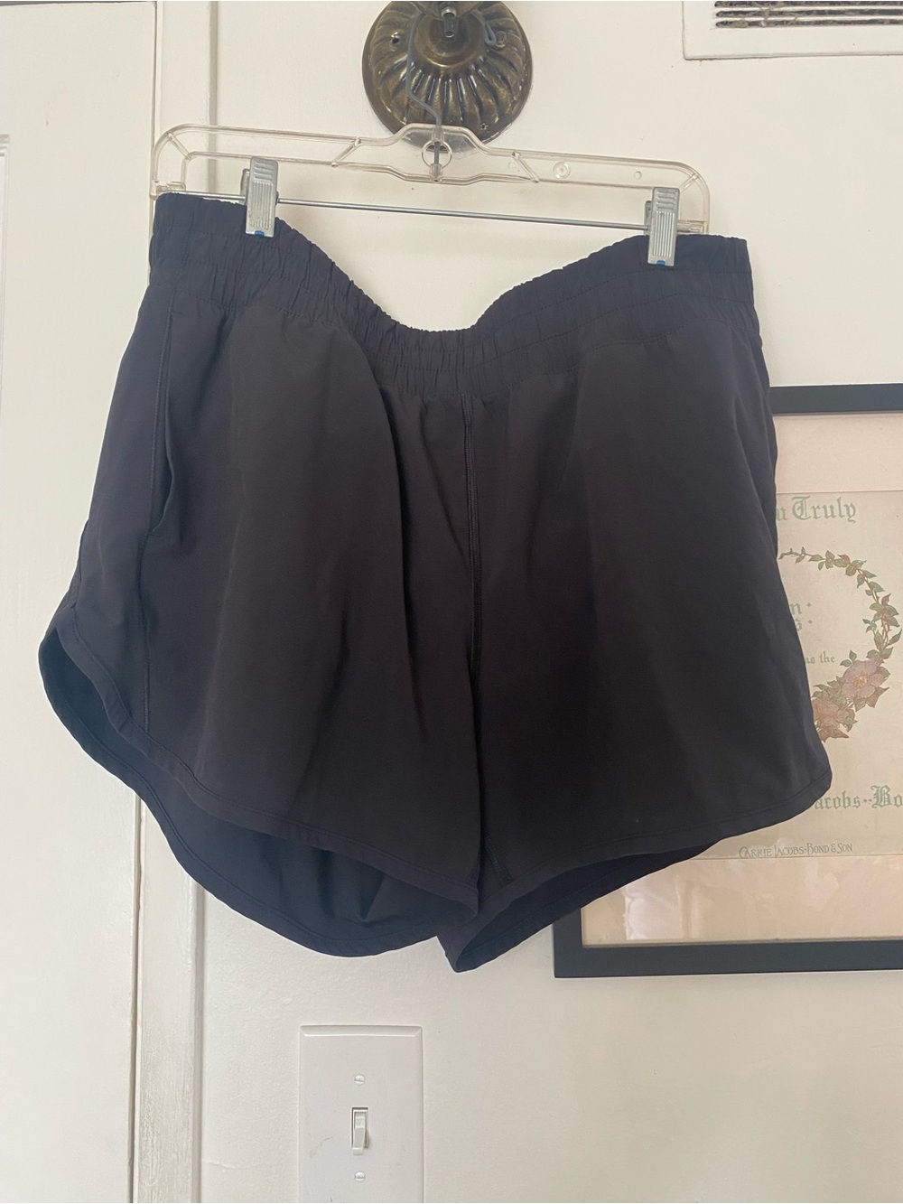 Black active shorts. BRAND NEW. NEVER WORN.